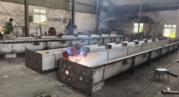 �p����ݔ�͙C�⚤������